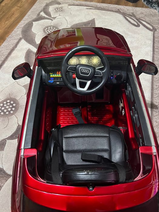 Детско електрическо Audi Q7 – отлично състояние!