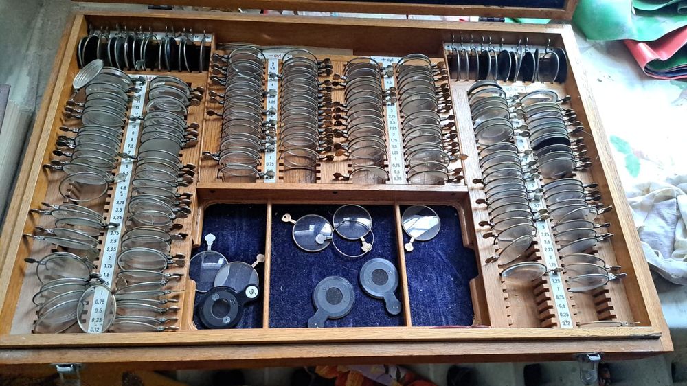 Продам набор офтальмолога