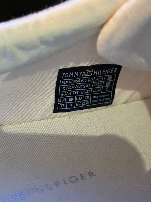 Adidasi Tommy Hilfiger