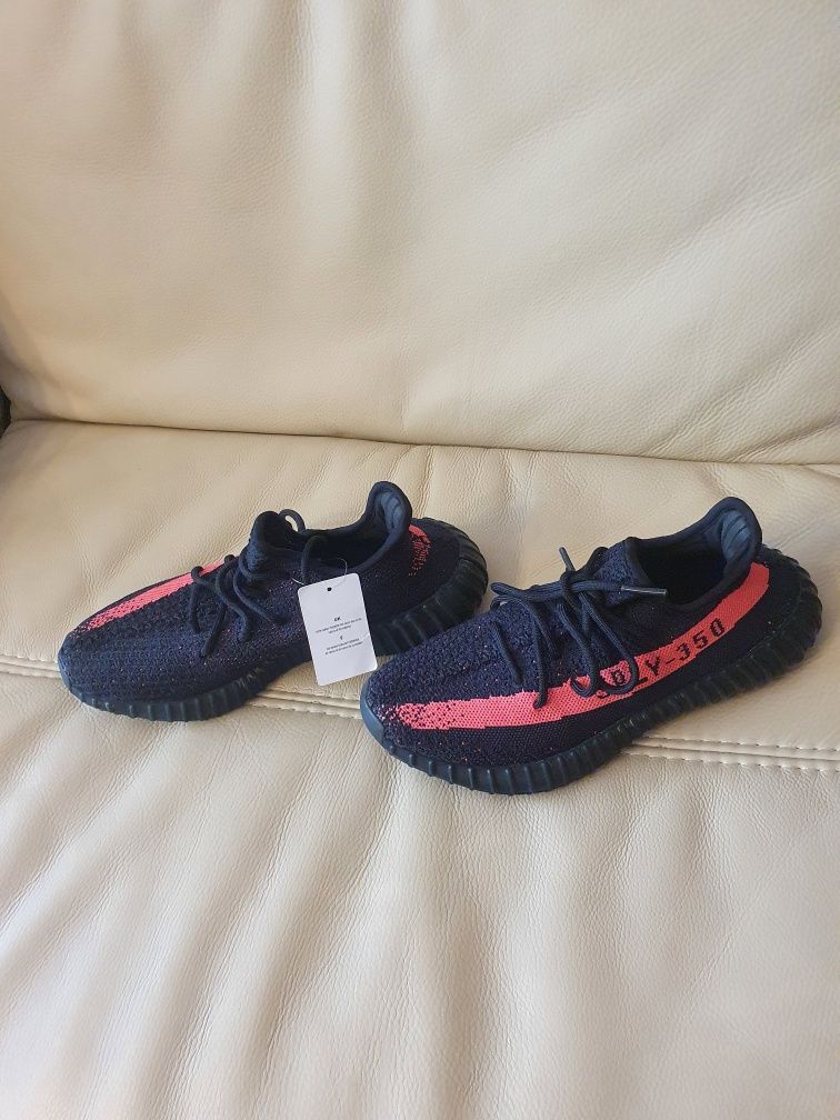 Маратонки на adidas- YEEZI размер 42