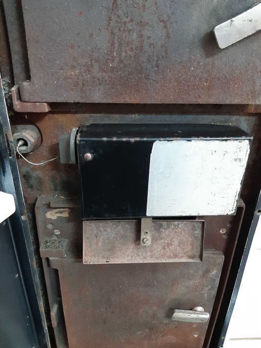 Soba tip semineu 23kw  echipata complet pentru instalare
