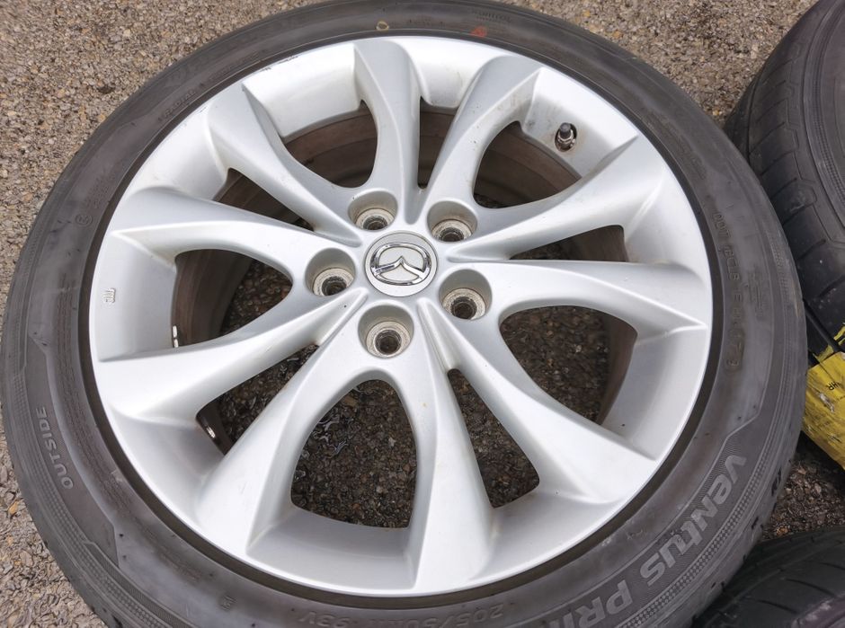 17" оригинални алуминиеви джанти за Mazda 3.