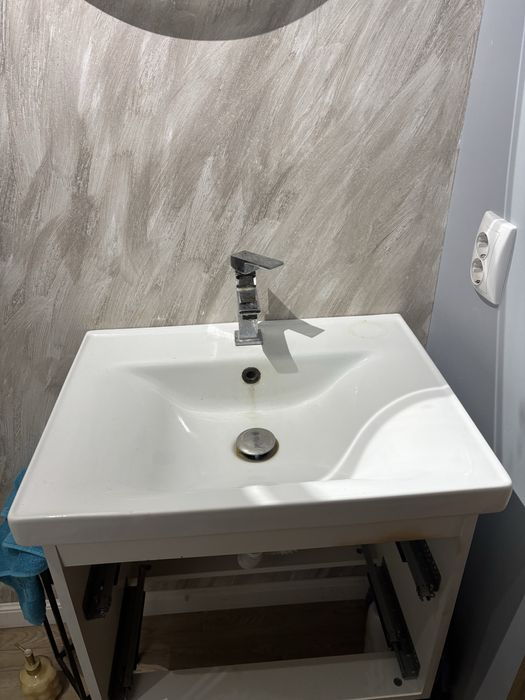 Vand ghiuveta / lavoar baie