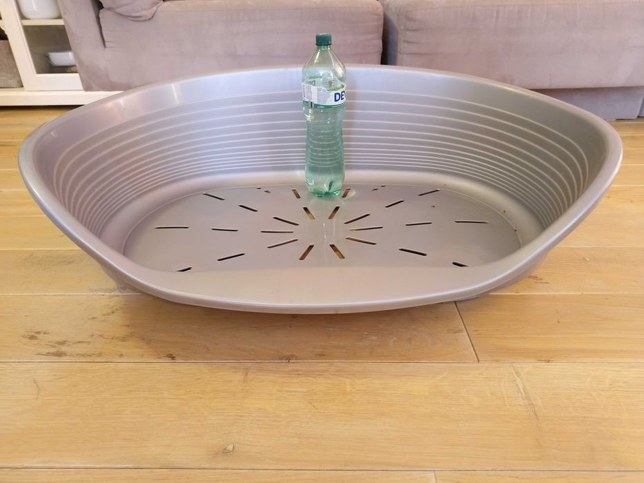 Легло за куче, пластмасово, голямо