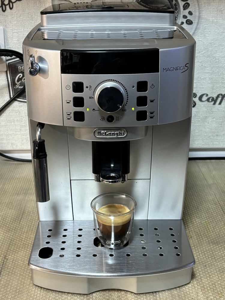 Espressor automat Delonghi Magnifica S Ecam 22.110S