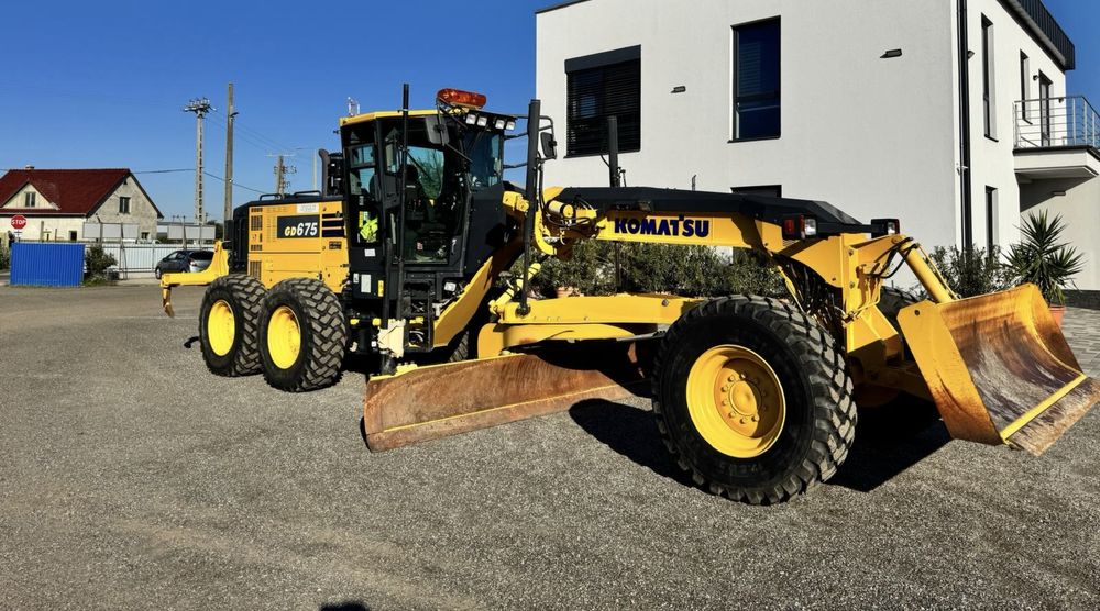 Grader komatsu GD 675 an 2019 ore 2000