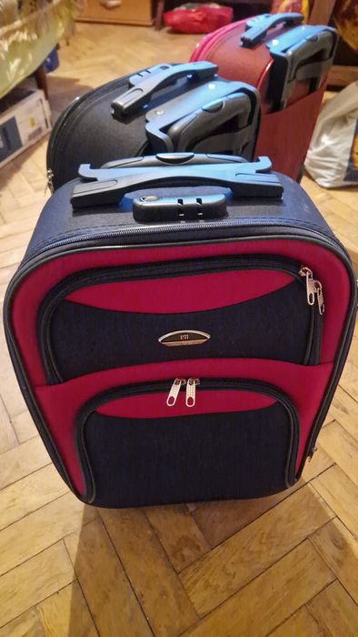 Vand 3 trolere ( genti voiaj )