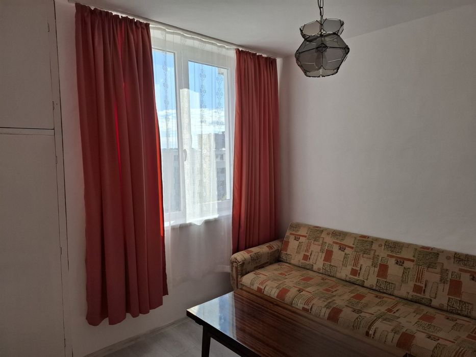 Дава се под наем Тристаен апартамент в Варна, Възраждане 1 - 13 кв.м за 153 € - Снимка #4