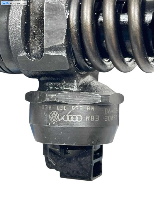 Injector Injectoare Pompa Pompe Diuza Volkswagen Touran 1.9 TDI BLS BXJ 2004 - 2010 Cod 038130073BN 0414720313 CS [B3823]