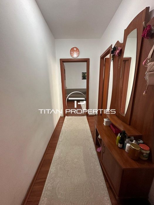 Дава се под наем Двустаен апартамент в Бургас, Славейков - 45 кв.м за 459 € - Снимка #2