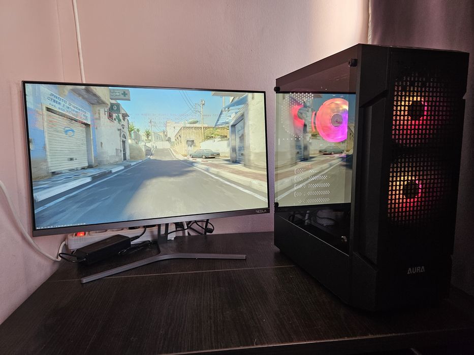 Unitate PC sk 1151 Intel I5 8500 16GB Radeon Vega64 8GB