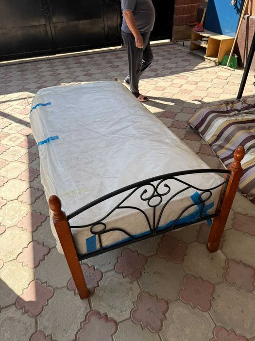 Кровать односпальная