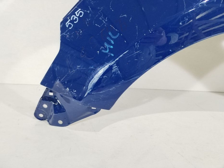 Aripa stanga fata Toyota Corolla, 2013, 2014, 2015, 2016, 2017, 2018.