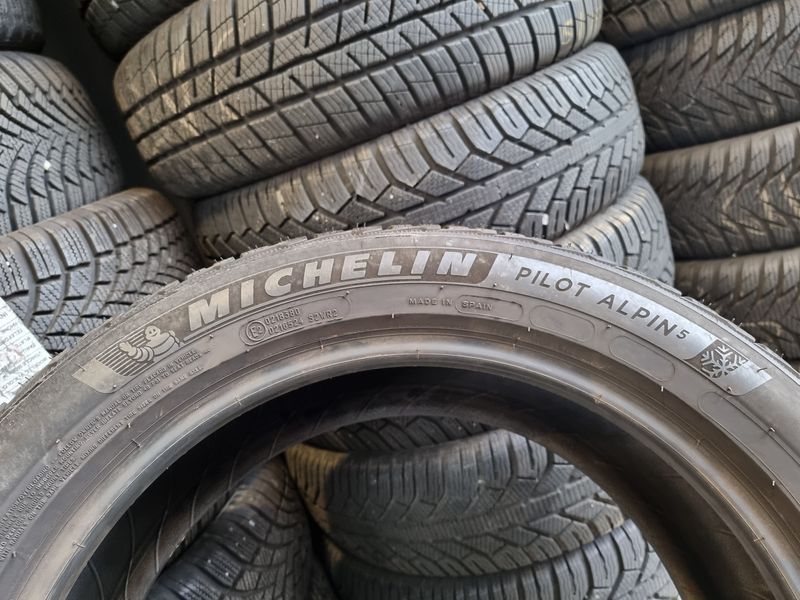 215/50/18 MICHELIN 4бр
