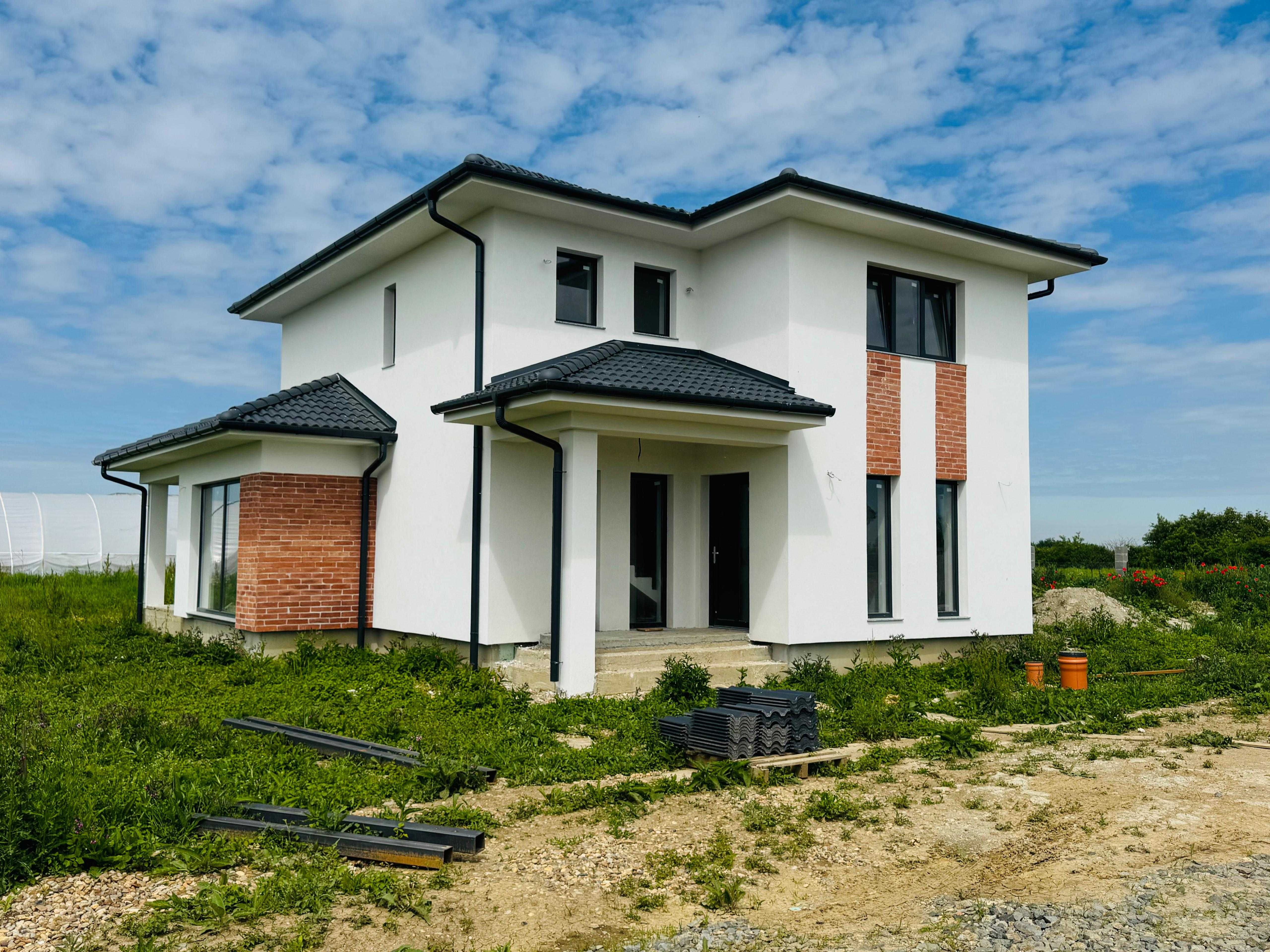 Proprietar vând casă zona Martinesti / Odoreu, strada Diana