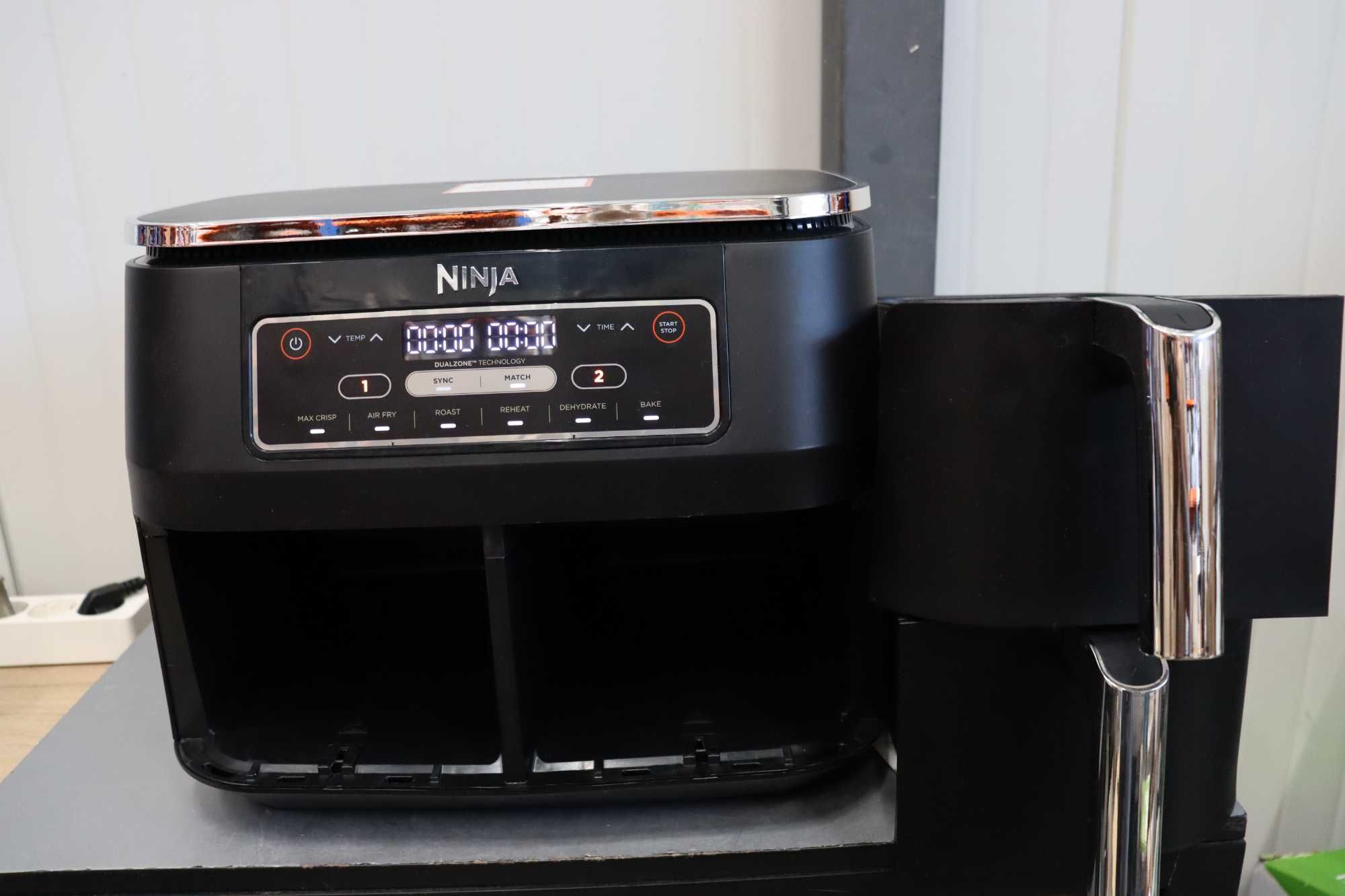 Фритюрник с горещ въздух Ninja Foodi MAX Dual Zone, 9,5L Air Fryer