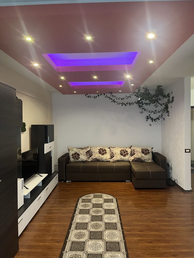 Ap 2 camere langa metrou+parcare