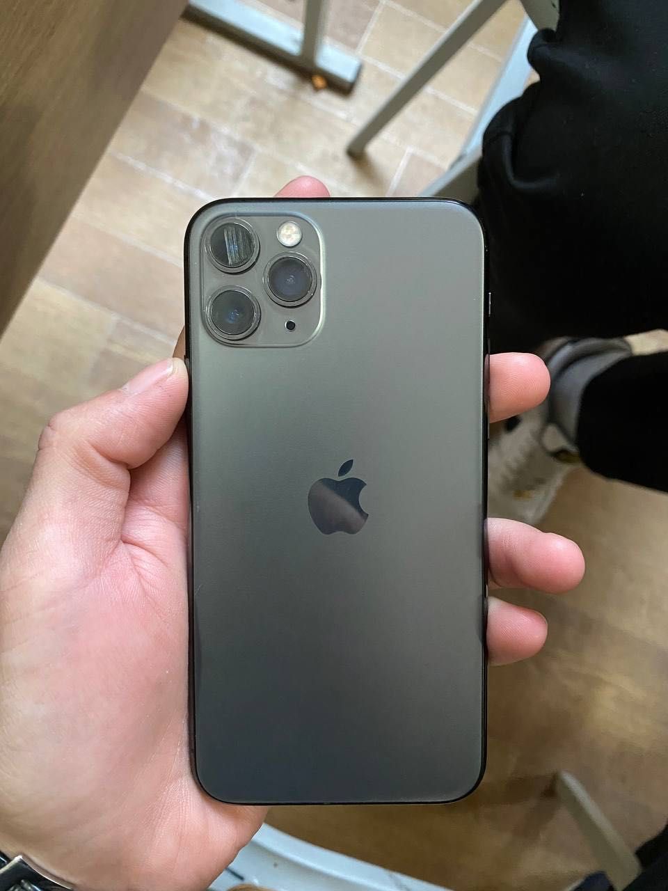 iPhone 11 pro sotiladi