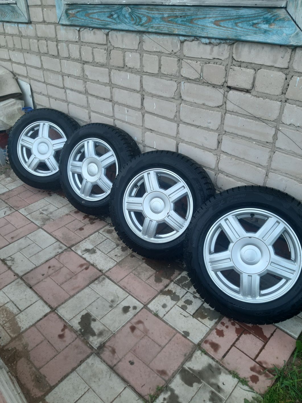 Продам диски с резиноЙ