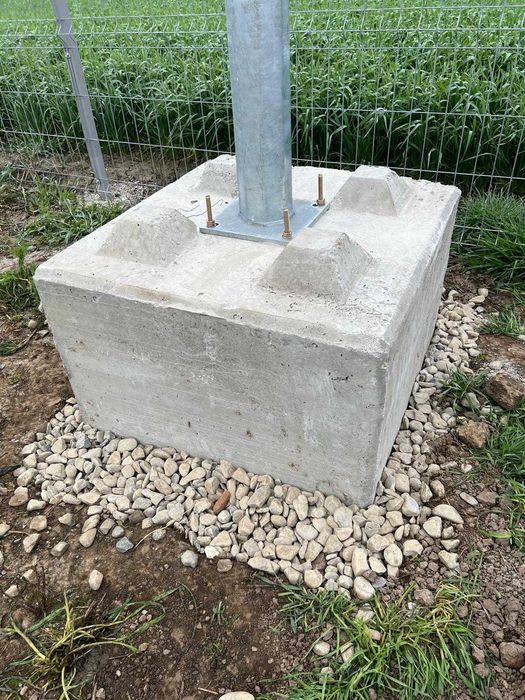 Bloc scara din beton 160 x 80 x 80 cm - cu inaltime variabila