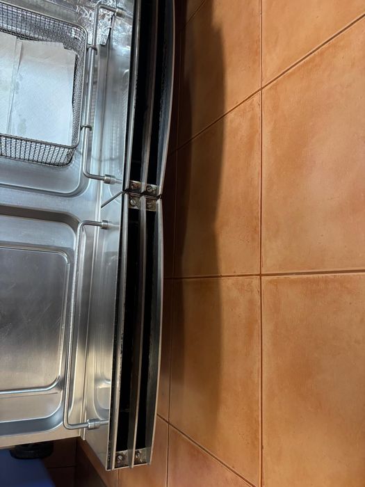 Fripteuza pe gaz 17l+17l - 28KW