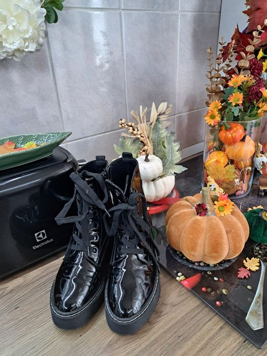 Ghete Adam's cu aspect lăcuit mas 36