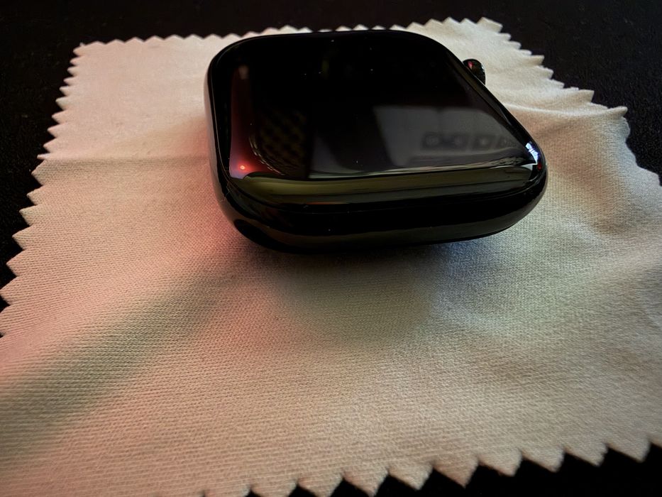 Apple Watch series 11, 46 mm, aluminium case, GPS + Cellular.