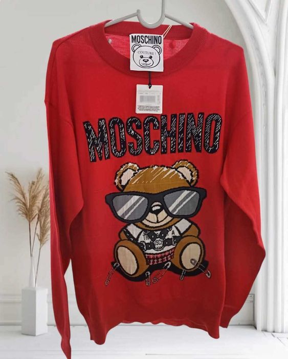 Love Moschino НОВ пуловер оригинален с етикет