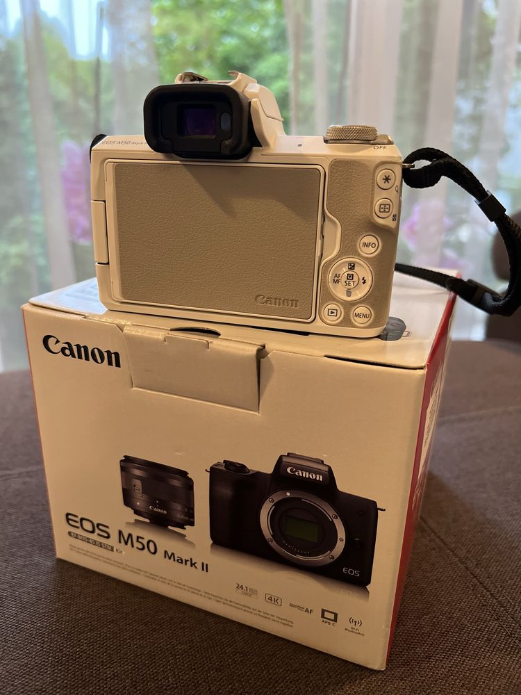 Canon  M50 Mark II