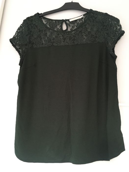 tricou cu maneca usor cazuta, dantela