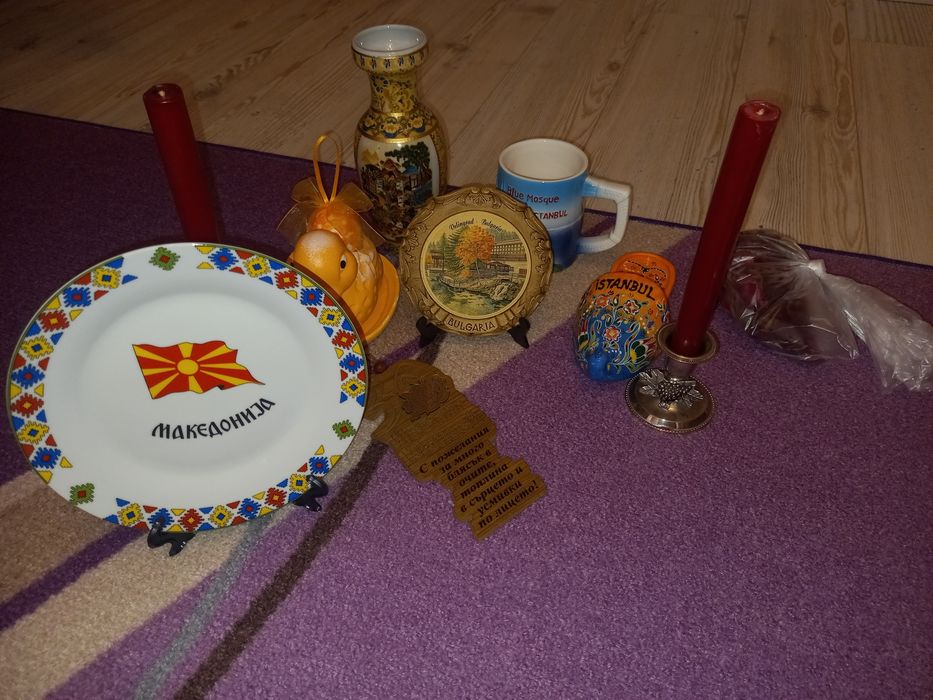 Сувенири.   .   .