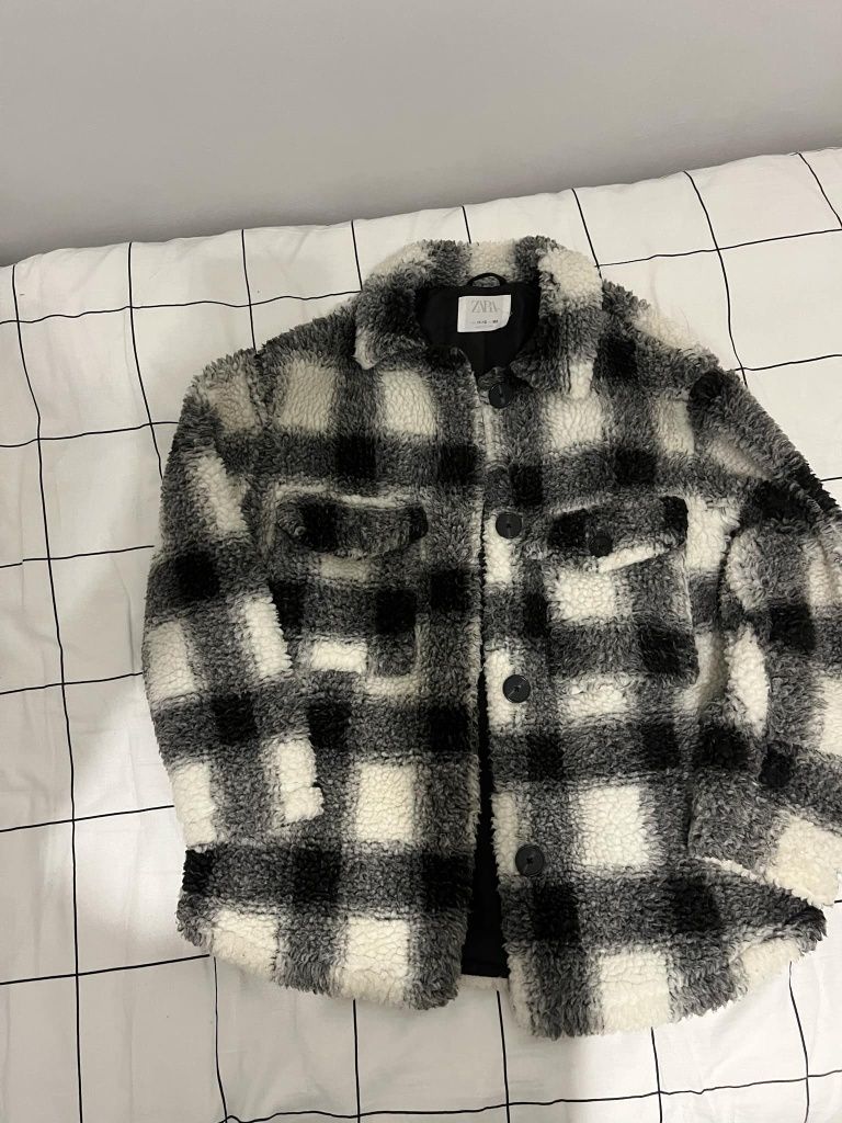 Палто на Zara 152 размер