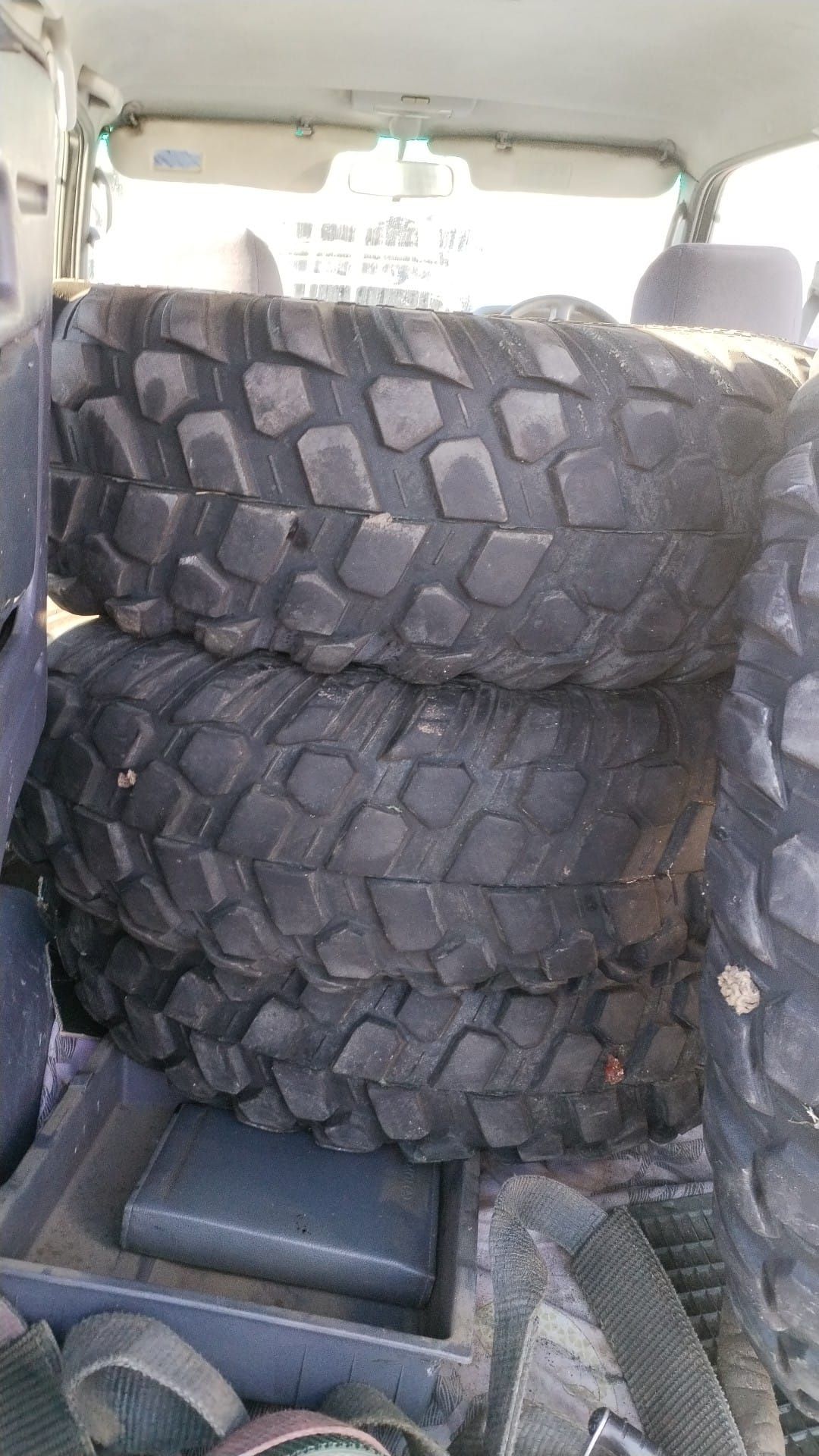 Vand anvelope warrior xt 35x10.00R15