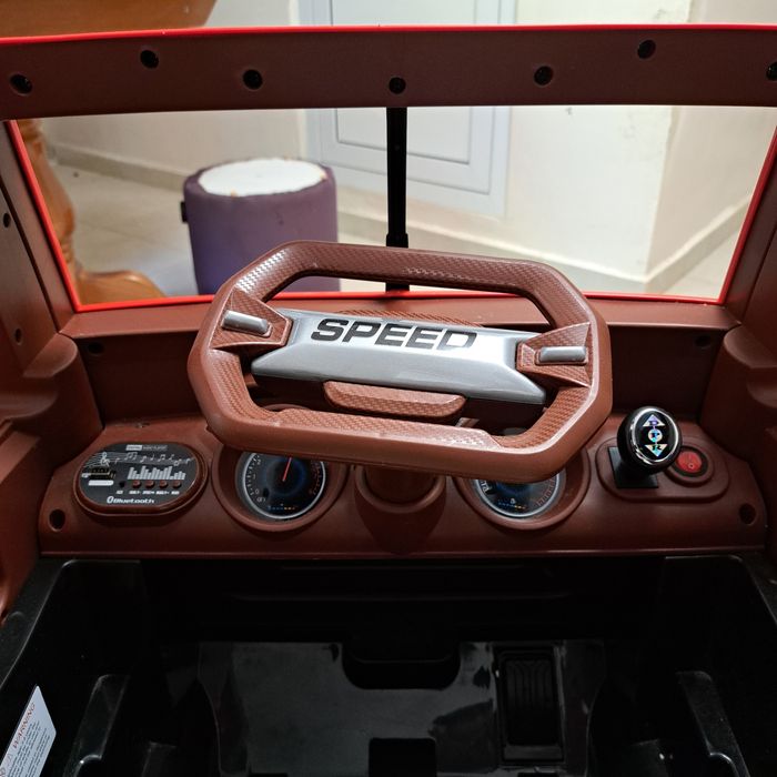 Акомулаторен детски джип