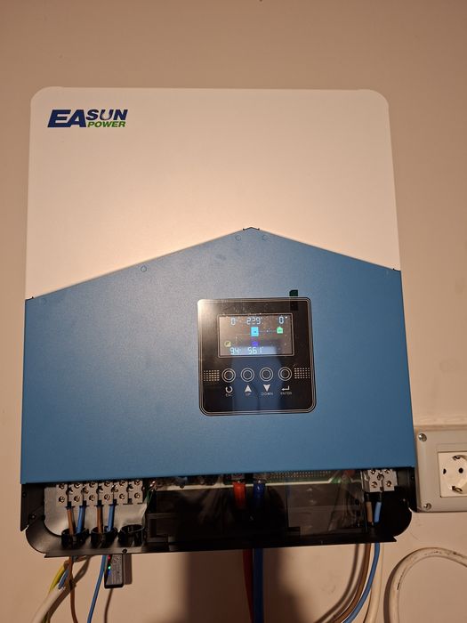 Acumulator de 13kw si invertor Easun. Dau si la schimb pe panouri foto