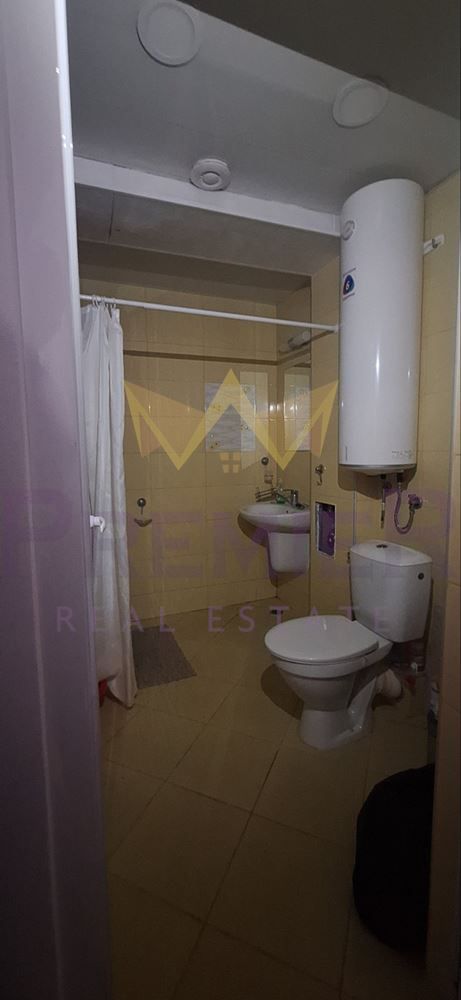Продава се Двустаен апартамент в Варна, Виница - 43 кв.м за 1512 €/кв.м - Снимка #9