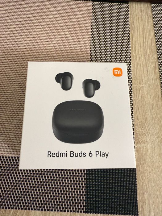 Наушник блютуз, беспроводной Redmi Buds 6 Play как новый.