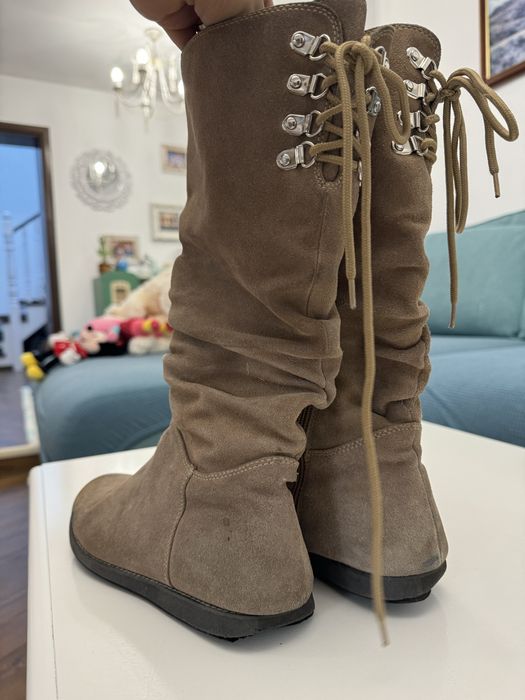 Cizme din piele intoarsa