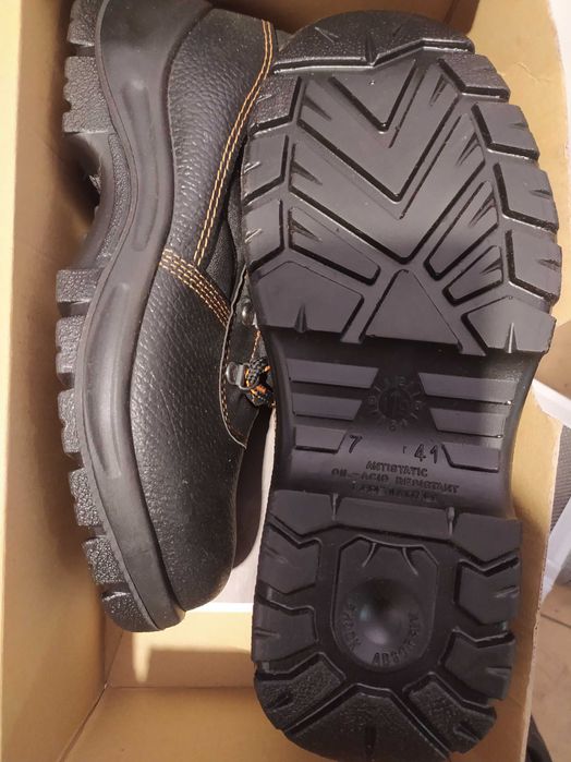 Чисто нови Работни обувки