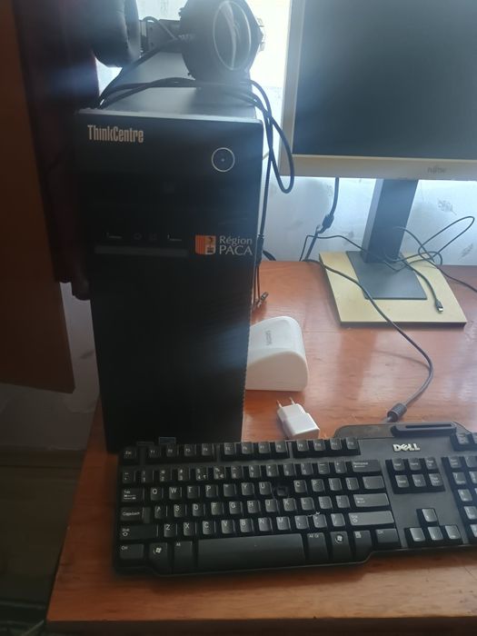 PC full ,cu toate accesoriile la el!