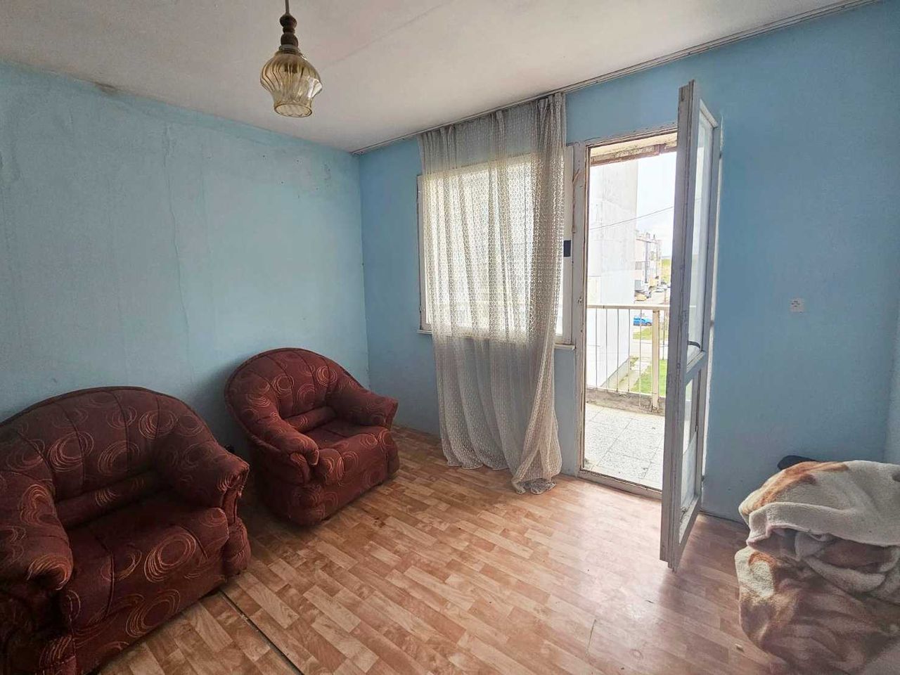 Продава се Тристаен апартамент в Балчик - 63 кв.м за 874 €/кв.м - Снимка #4