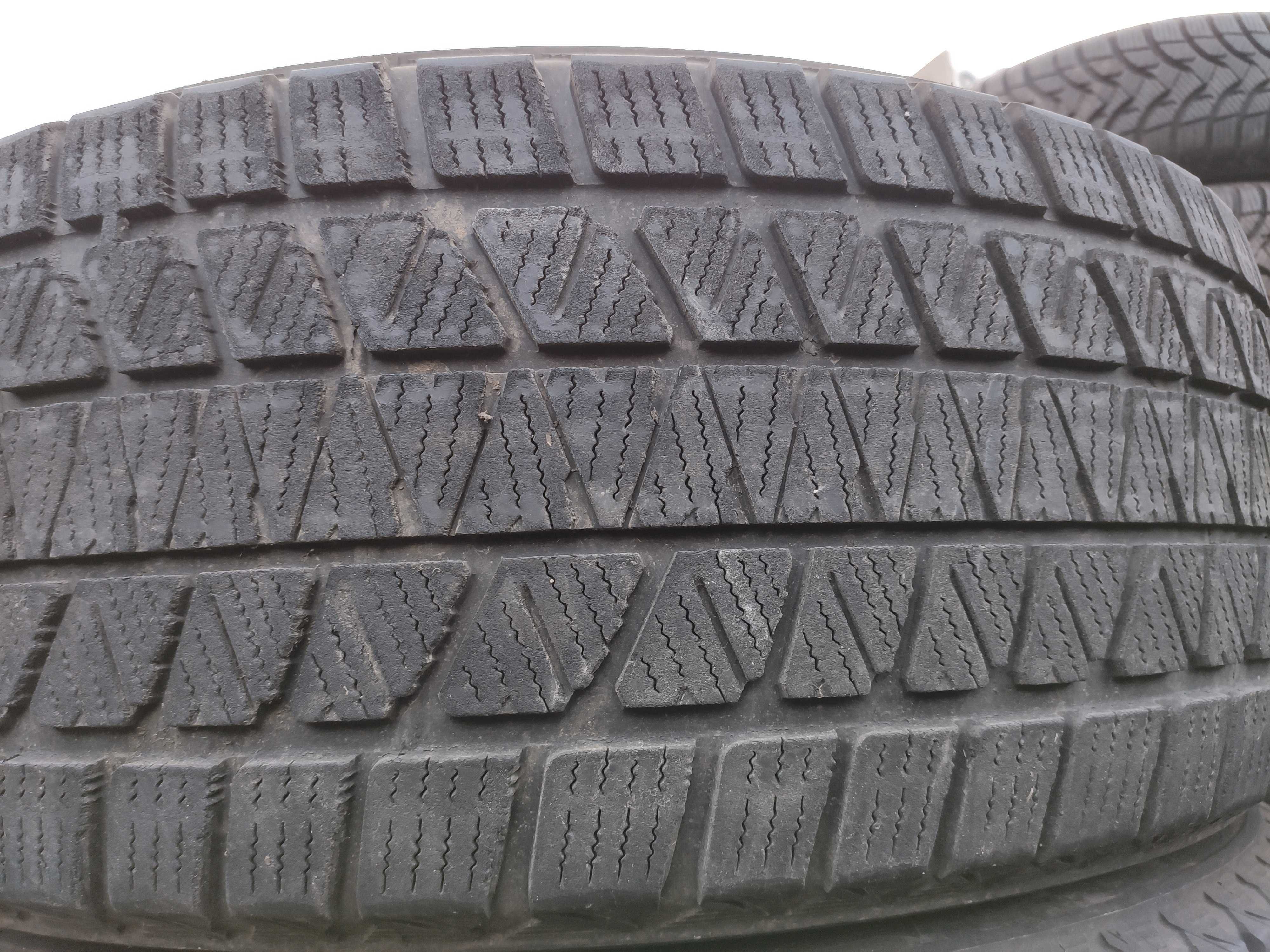 4бр Зимни Гуми 265 60 18 - Bridgestone - DOT 2022