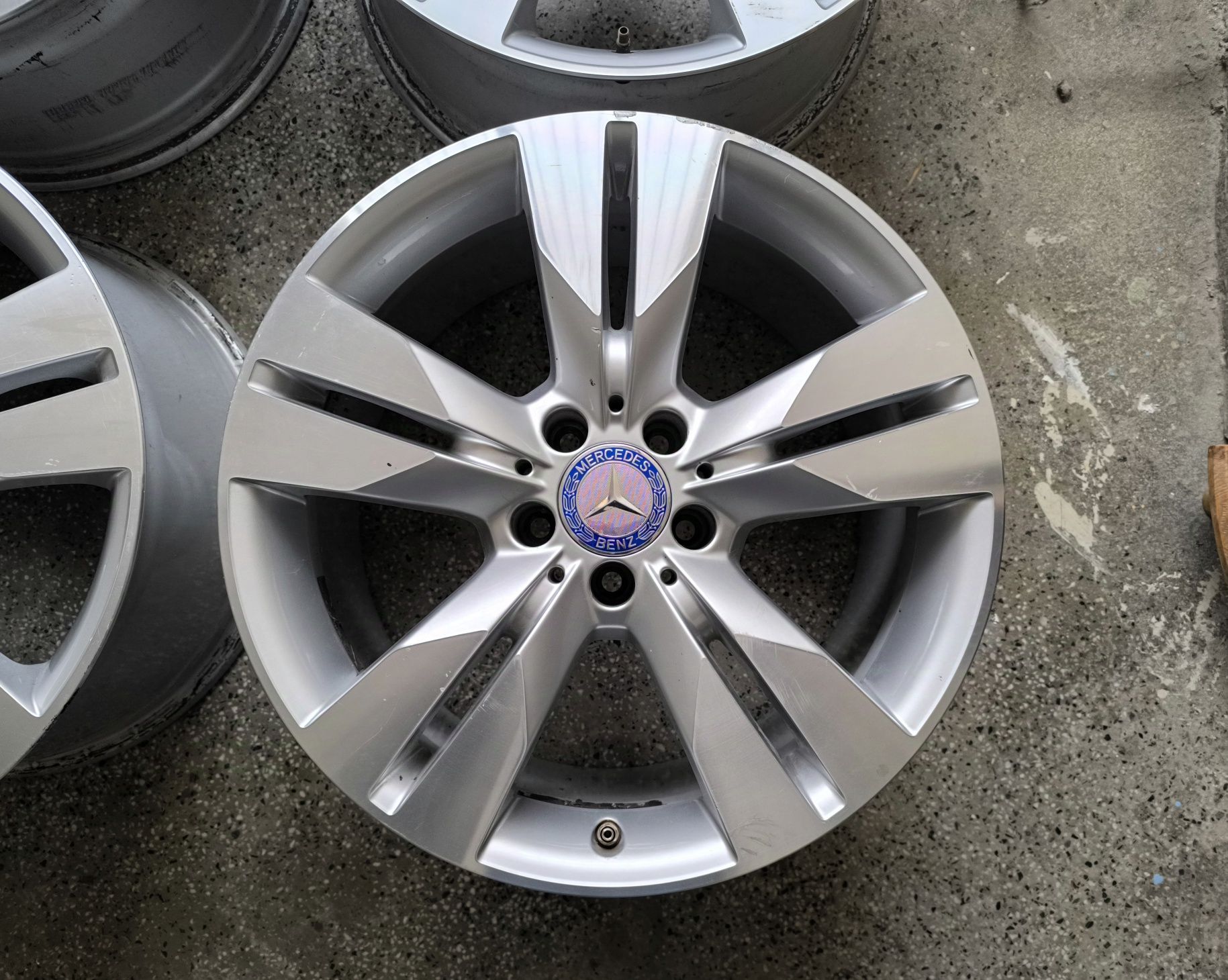 18 цола джанти Спорт пакет за Mercedes CLS W219 W218 W221