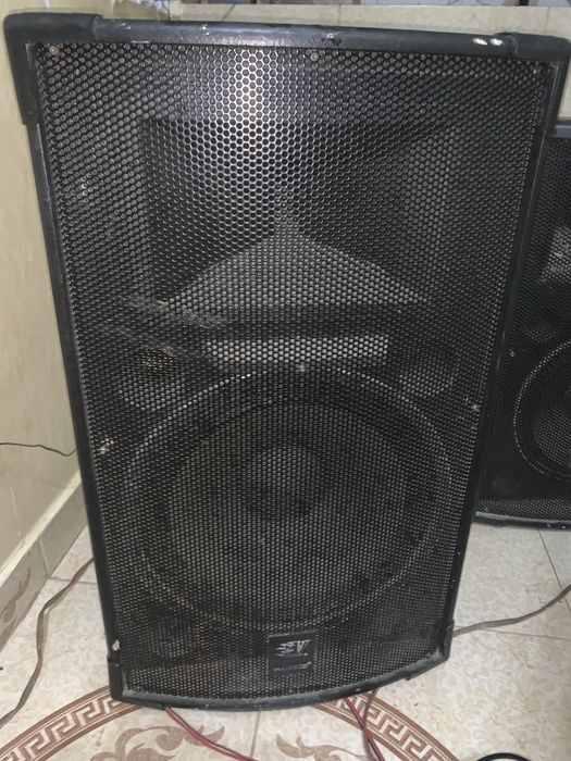 Vand boxe cu mixer pentru evenimente