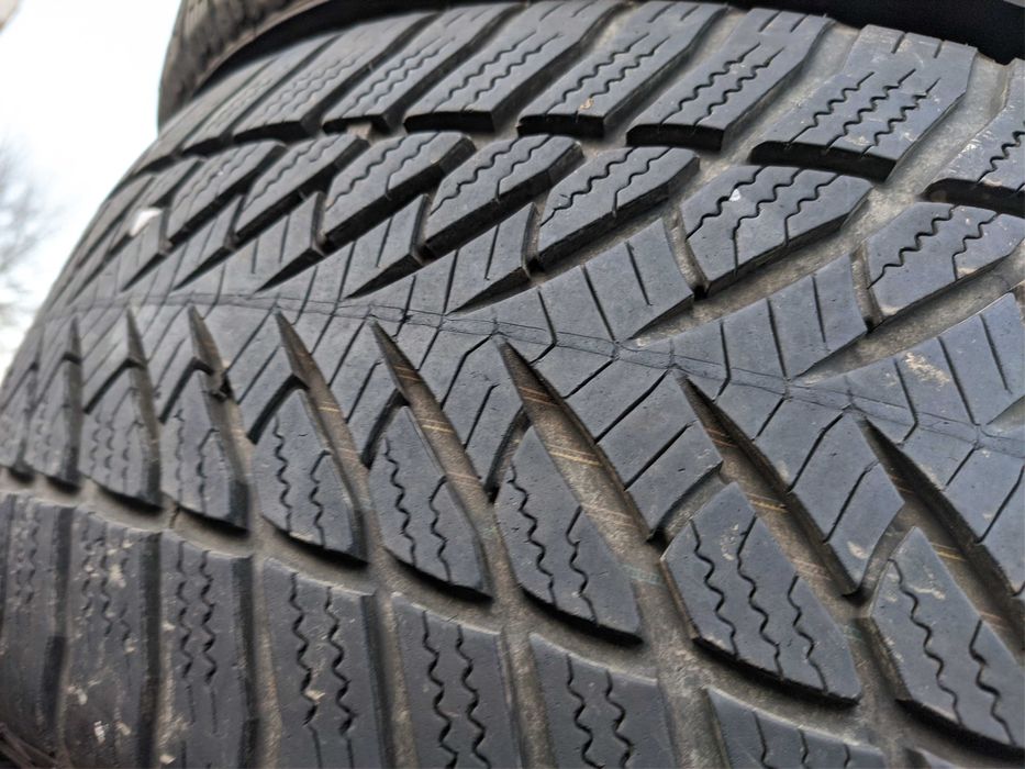 4бр Зимни гуми 225 45 17 - Goodyear Runflat