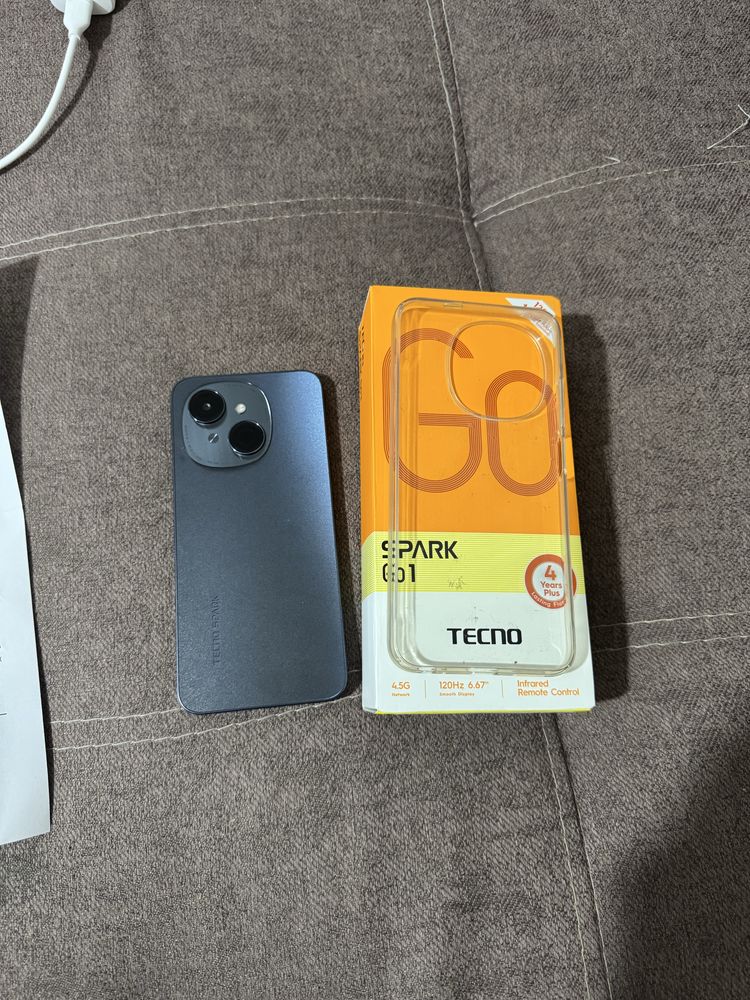 Tecno Spark Android телефон