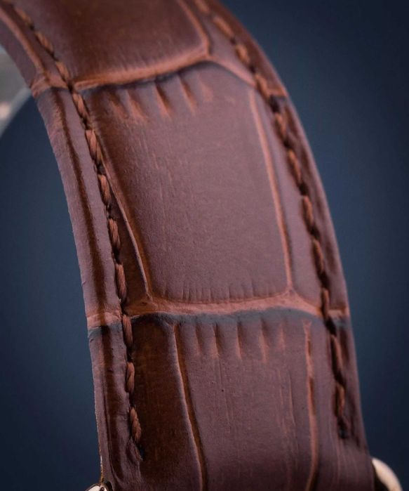 Чисто нов часовник пълен пакет с кутия! Carl von Zeyten