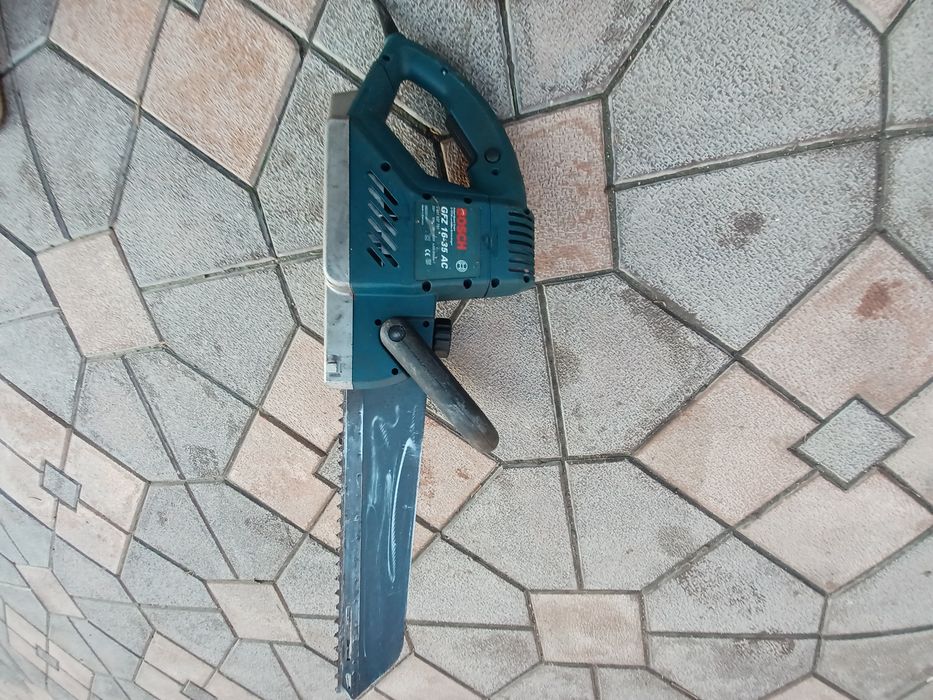 Ferăstrău  de taiat BCA ,CĂRĂMIDĂ ETC  , BOSCH  GFZ 16-35 AC