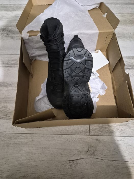 Bocanci tactici noi  mărimea 42 EU