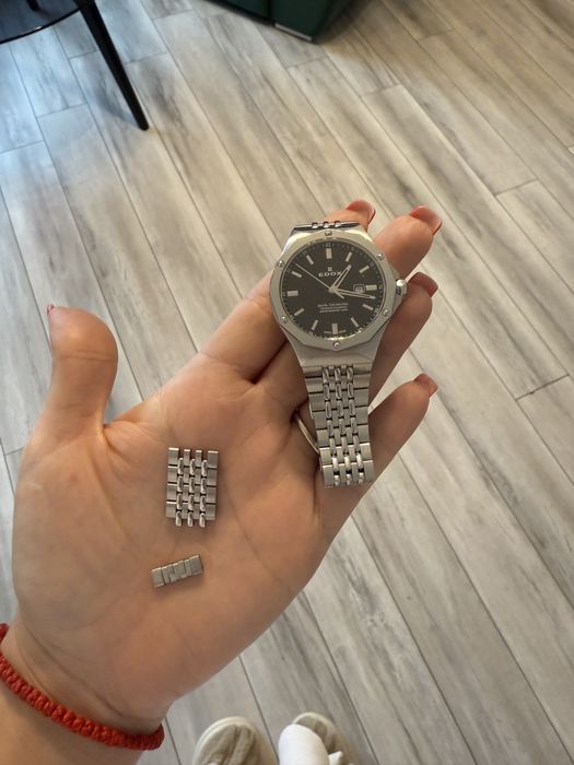 Ceas Edox pe baterie , fara defecte . Detin si zalele in plus